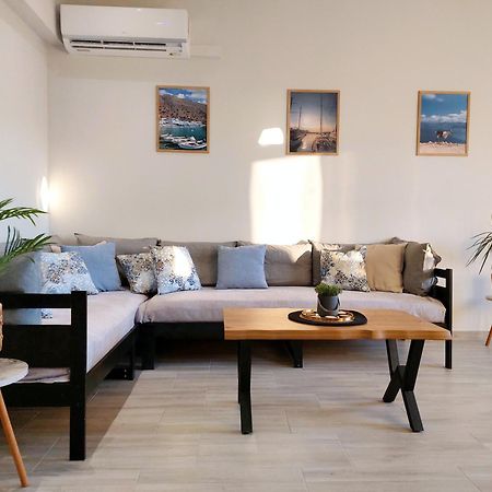Holiday House Heraklion Deluxe Exterior photo
