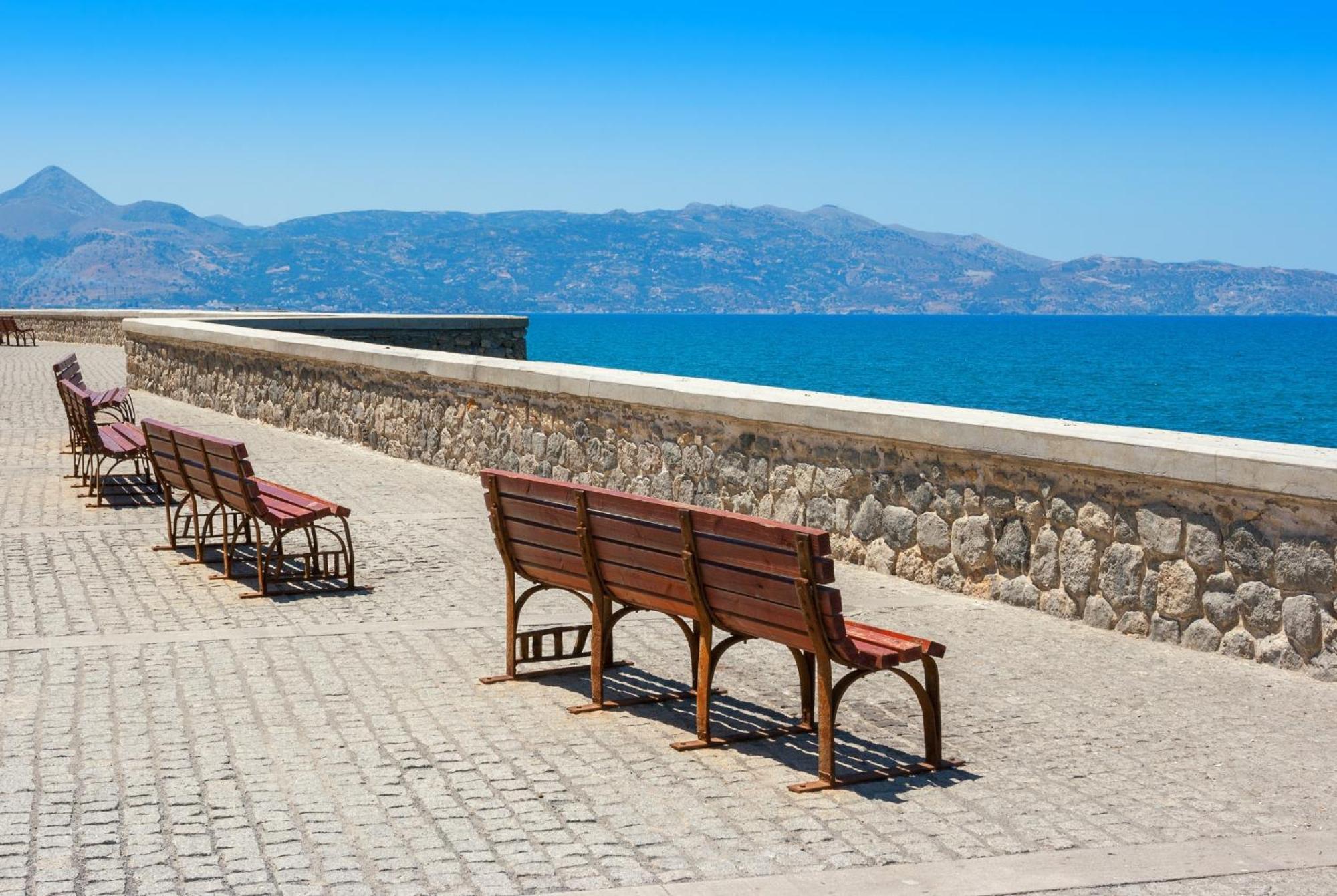 Holiday House Heraklion Deluxe Exterior photo